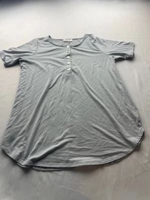 Zenana Henley Shirt Womens Large Gray 1/2 Button-Up Short Sleeve Top Casual - Image 1 of 4
