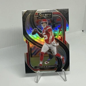 2024 Panini Select Patrick Mahomes II #120 Silver Die-Cut Prizm Premier Level - Picture 1 of 3