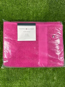 NEW TOMMY HILFIGER MODERN AMERICAN 30 X 54 Cotton Bath Towel-Pink - Picture 1 of 5