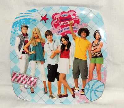 NEW DISNEY HIGH SCHOOL MUSICAL 10" MELAMINE LUNCH PLATE BY ZAK - Image 1 of 2