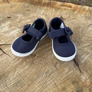 The Children’s Place Toddler Girl Navy Blue Bow Canvas Sneakers Size 4 - Picture 1 of 8