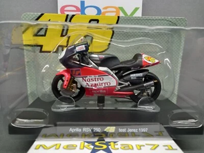 1/18  Aprilia RSV 250 GP Test Jerez 1997 Valentino Rossi VR46 + Opuscolo - Immagine 1 di 4