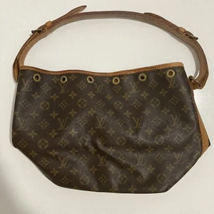 louis vuitton bag - Picture 1 of 3