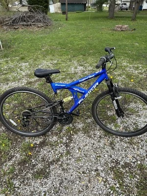 Bicicleta de montaña  Foto 1 de 3