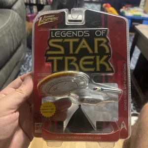 Johnny Lightning Legends of Star Trek USS Enterprise NCC-1701-D (serie 4) - Foto 1 di 5