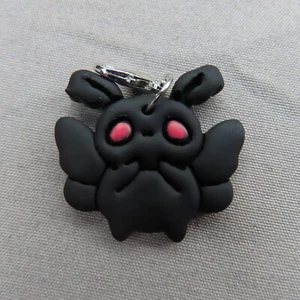 MOTHMAN Charm Zipper Pull Keychain Add On Clip Dangle Cryptid Cartoon Black Red - Picture 1 of 6