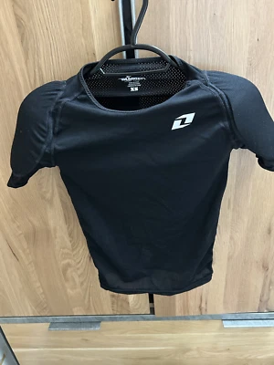 One Industries Kids MTB BLASTER  under protective layer short sleeves - XS Size  - Image 1 of 3