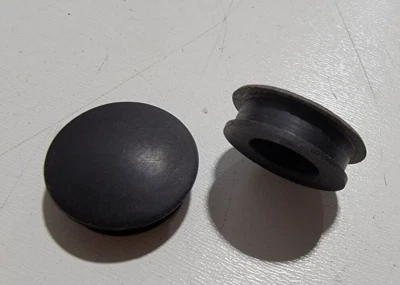 Carburetor Throttle Shaft Outer Plugs 1979 Suzuki GS1000 GS1000L G GS 1000 79 80 - Image 1 of 4