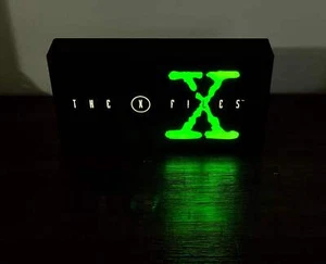 The X Files - White & Green Logo - Bright light up LED Night Light - Picture 1 of 3