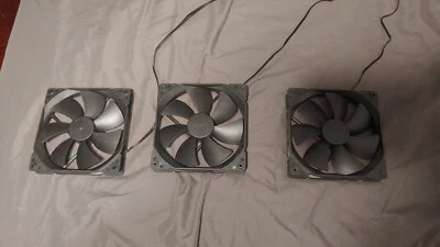 Lot of 3 Fractal Design Dynamic X2 GP-14 140mm 3-Pin Case Fans - Image 1 of 4
