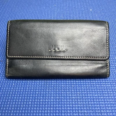 复古化石黑色鹅卵石皮革三折钱包支票簿 7 英寸 X 4 英寸 — 第 1/4 张图片