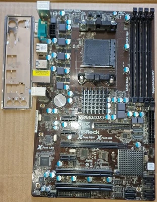ASRock 970DE3/U3S3 AM3+ Motherboard - 4 x DDR3 slots - I/O Shield - Tested - Image 1 of 2