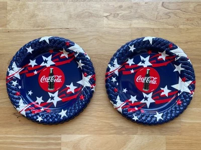 Juego de 2 platos de ensalada patriótica Coca-Cola rojo, blanco y azul de colección/1998 (usado) Foto 1 de 3