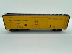 FRUIT GROWERS EXPRESS 52' REEFER CAR # 1291 HO SCALE - Picture 1 of 11
