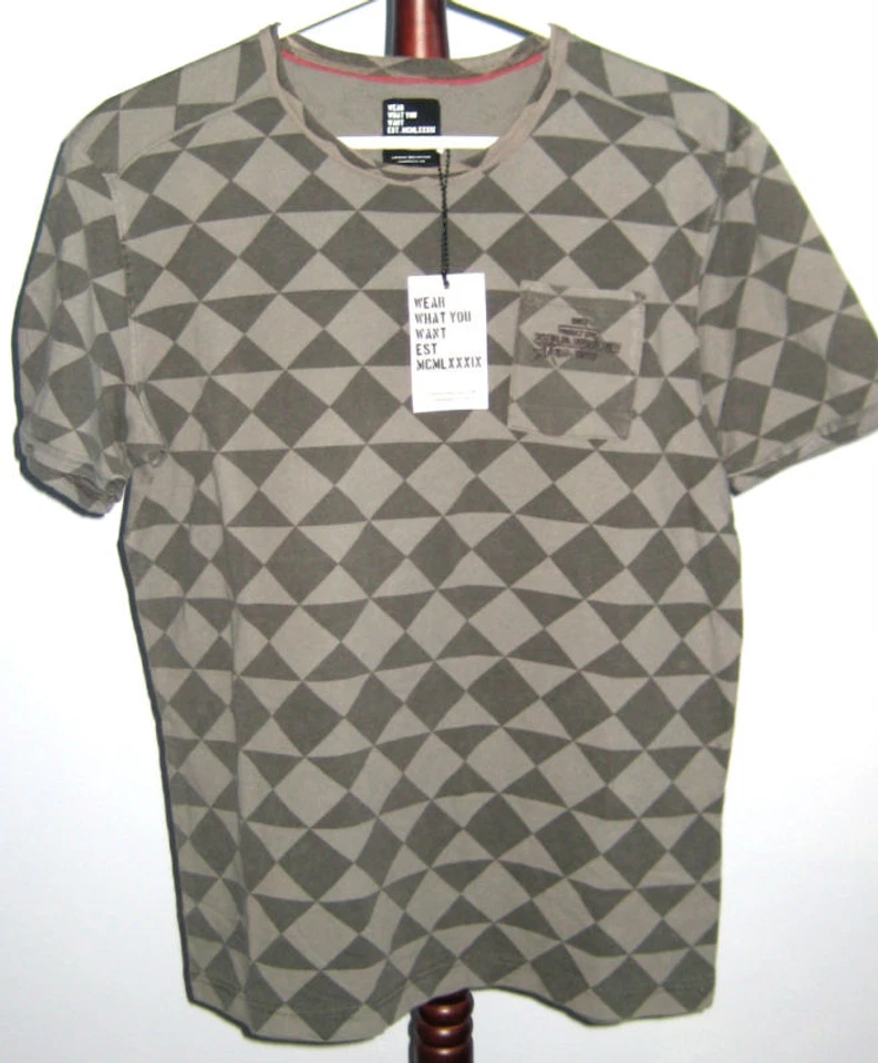 Nuevas camisas Urban Behavior para hombre Foto 1 de 1