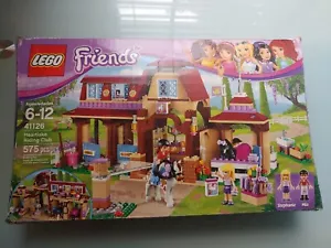 LEGO FRIENDS: Heartlake Riding Club (41126) Neu VERSIEGELT Beschädigte Box - Bild 1 von 24