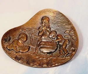 Vintage Copper Joe Calafato African Family Art Brooch Pin Velia SAfrica ab1-108 - Picture 1 of 5