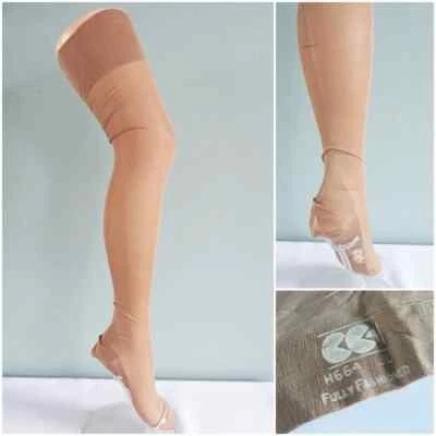 Vintage CC41 Stockings 1940s WW2 Era Seamed Ladies Utility Mark Unused Seam 40s - Image 1 of 4