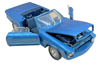 Polistil Mercedes 450SL S86 | Coche diecast escala 1:25 | Repuestos o reparaciones vintage Foto 1 de 4