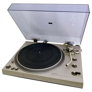 Technics SL-1300 Turntable - Direct Drive - No Cartridge - Used - Japan - Picture 1 of 5