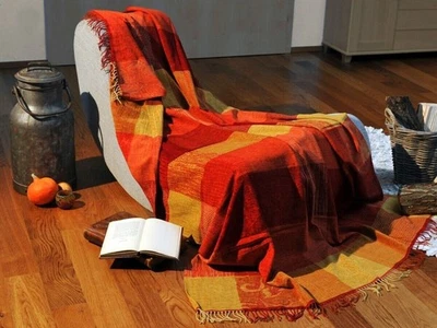 Tagesdecke Kuscheldecke Decke Überwurf Plaid Wohndecke 150x165cm mit Fransen - Bild 1 von 2