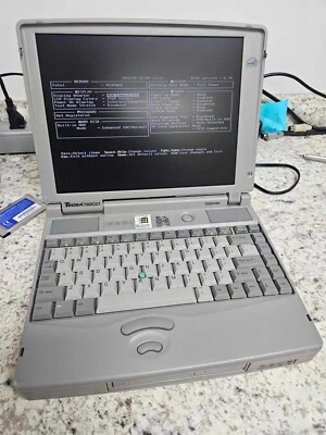 RARE Vintage Toshiba Tecra 730XCDT 12.1 Notebook Computer 82MB Windows NT CD - Image 1 of 4