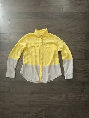 Camisa Banana Republic 100% seda abotonada talla mediana bloque color amarillo gris Foto 1 de 4