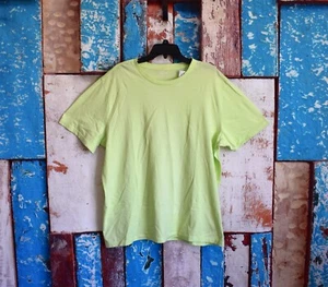 Men's Old Navy Soft-Washed Crew Neck T-Shirt Short Sleeve XLARGE Pale Citron NEW - Picture 1 of 8