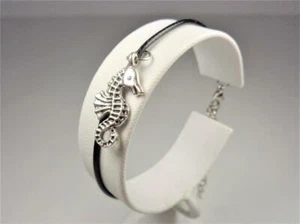 BEACH FASHION NAUTICAL SILVER TONE SEAHORSE VIN&SUE BLACK LEATHER CORD BRACELET - Picture 1 of 5