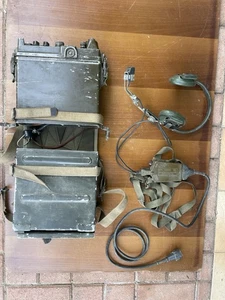 RADIO MILITARE ESERCITO TELEFONO DA CAMPO CUFFIE WW2 U.S. VIETNAM MILITARIA - Imagen 1 de 23
