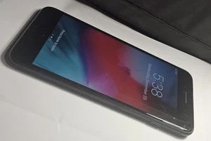Apple iPhone 7 Plus - 32 Go - Gris Sidéral (TELUS) (GSM) (6/10) - Photo 1 sur 6