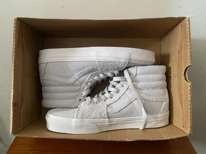 NEW Vans Sk8-Hi Suede Mix Lunar Rock Grey Sneakers Women's Size 7.5 VN000CMX7VF - Picture 1 of 9