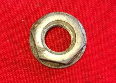 85 86 Yamaha Trials 350 TY350 1985 tuerca de arranque 90179-12659-00 Foto 1 de 2