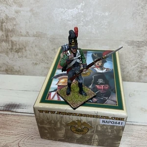 FIRST LEGION NAPOLEONIC WARS, NAP0441, BAVARIAN GRENADIER BITING CARTRIDGE. NEW - Foto 1 di 7
