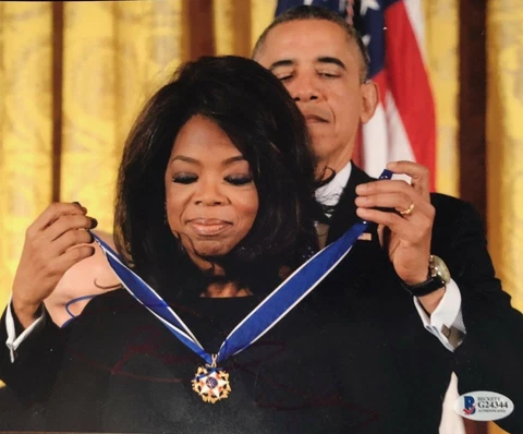 Oprah Winfrey signed autographed 8x10 barack obama Beckett Authentication Cover