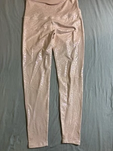 Beyond Yoga Women's Medium M Legging Pink Leopard USA Activewear EUC - Picture 1 of 8