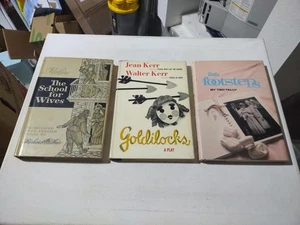 3 HC PLAY BOOKS: THE SCHOOL FOR WIVES, GOLDILOCKS KERR, LITTLE FOOTSTEPS TALLY - Foto 1 di 24