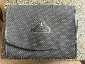 MERCEDES Benz C CLASS OWNERS MANUAL HANDBOOK - Picture 1 of 2