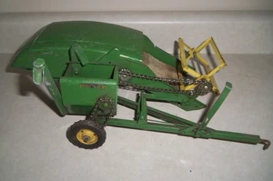 JOHN DEERE 12A MÄHDRESCHER ERTL ESKA Vintage Bauernhof Spielzeug - Bild 1 von 8