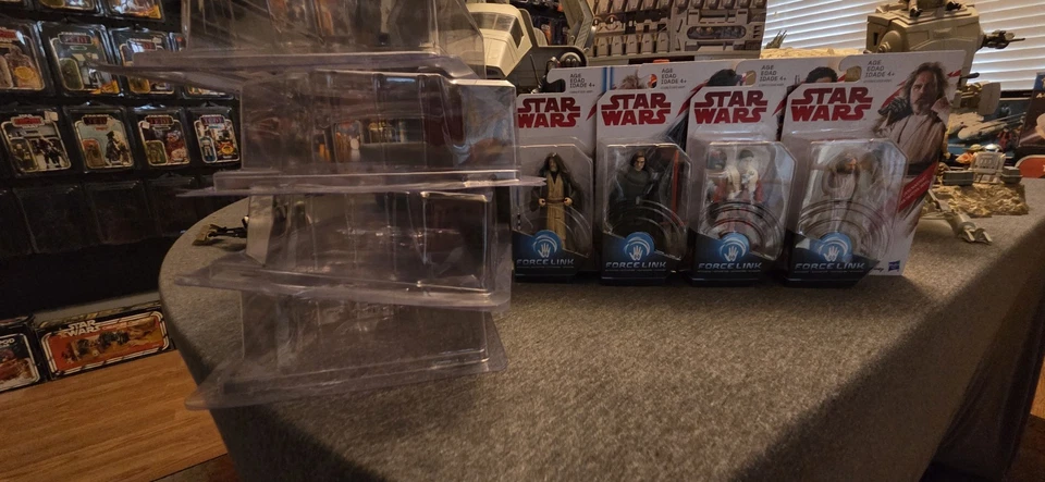 Star Wars Force Link 3.75" Figura de Acción Paquete De 4 Con 4 Estuches Estrella De Gran Tamaño Foto 1 de 4