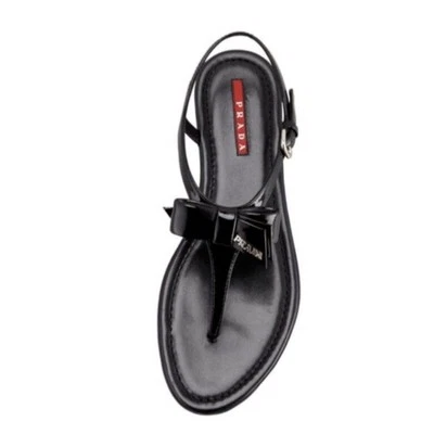 Prada Negro Charol Pajarita Logo Embellecido T Correa Sandalias EU 38 Foto 1 de 4