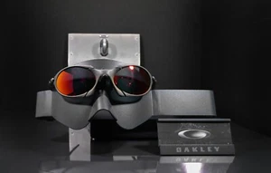 Oakley Romeo 1 X-Metal Finish, Titanium Frame with Midnight Sun Lenses+Vault+Bag - Picture 1 of 11