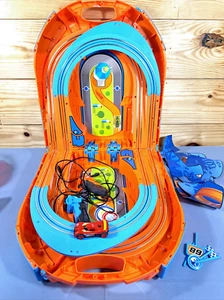 Hot Wheels Slot Car Race Track Set / Carry Case 1:64 1 Car Tested & Working VTG - Picture 1 of 3