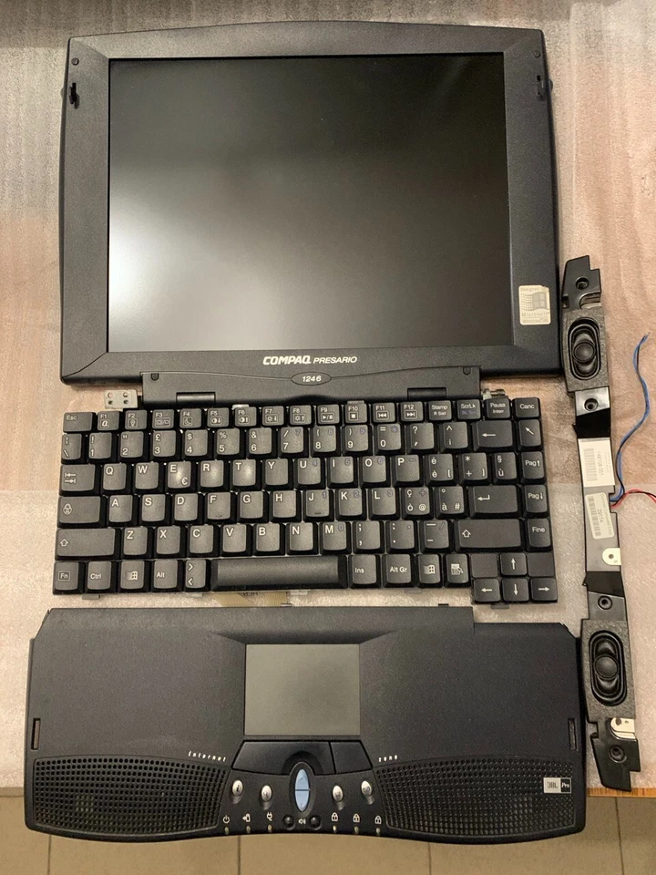 parti di ricambio notebook Compaq Presario 1246 (Display,tastiera,poggiapolsi) - Immagine 1 di 2