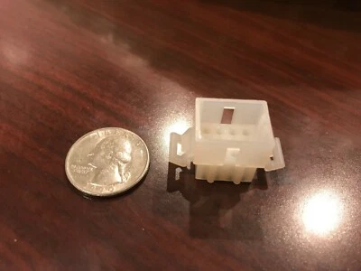 Molex 12 pin Connectors - Qty:50 - Image 1 of 3