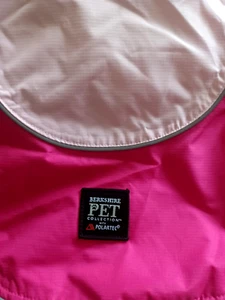 Berkshire Pet Collection Polartec Dog FleeceLined Rain Coat Pink Size Medium New - Picture 1 of 5