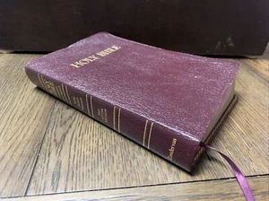 Holy Bible Red Letter Edition Concordance KJV Zonderman 1977 - Picture 1 of 7