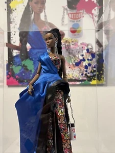 Integrity - Zuri Okoty - Behind the Curtain - 2023 CURATED Special Event - NRFB - Bild 1 von 9