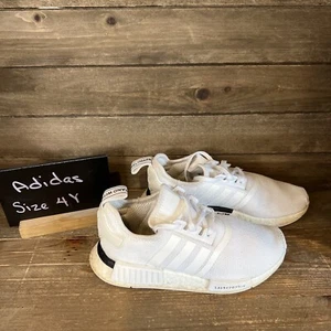 Kinder Kinder Adidas NMD R1 Japan Triple Weiß Schuhe Turnschuhe Größe 4 Y GUC - Bild 1 von 6