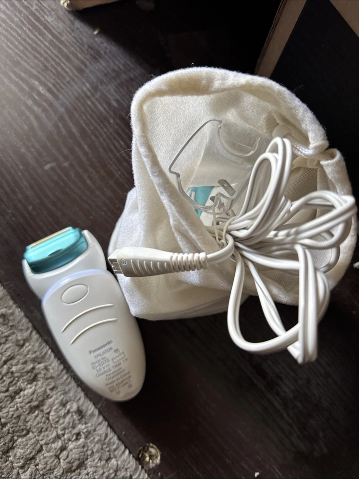 Sistema de depiladora y afeitadora Panasonic ES-ED70-G551 cabezales inalámbricos en seco húmedo Foto 1 de 4